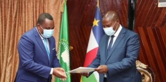 faustin archange touadera et le ministre des affaires étrangères congolais Jean-Claude Golokosso