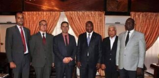 A l’extrême gauche, Ziyad Al-Zarzour, actuel patron du Ledger Plazza. Au centre, le Président Touadera, À l’extrême-droite, Sani Yalo conseiller du Président Touadera.