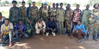 Les soldats FACA à Ngakobo, dans le centre de la RCA.