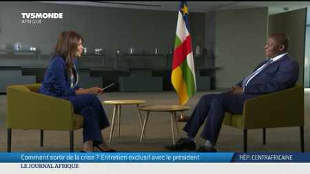 Le Président centrafricain à Paris lors de son entretien exclusif avec TV5