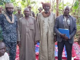 Le chef rebelle Ali Darassa et ses hommes dans la localité de Bambari en février 2022