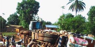 Accident d'un camion sur le pont Lala à Yaloké, le 16 avril 2022