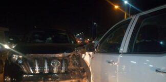Deux véhicules accidentés sur l'avenue de l'indépendance à hauteur de l'hôpital de l'amitié, ce dimanche 17 avril 2022.