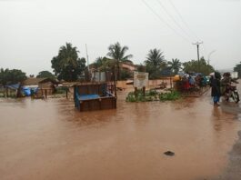 Une rue inondée de la ville de Bangui