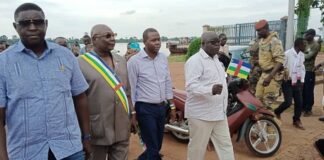 L'arrivée des leaders du BRDC accompagnant leur coordonnateur Crépin Mboli-Goumba au commissariat spécial du Port Amont