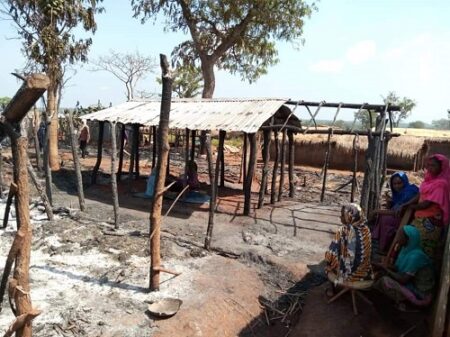 Incendie criminel au village Bouboui au PK45 de Bangui sur la route de Bouali