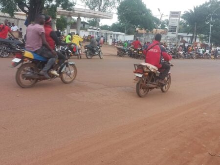 Des motos en circulation en Centrafrique