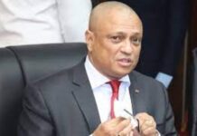 Bangui, carrefour de la biodiversité : la COMIFAC en quête de solutions pour l’Afrique centrale Sylvie Baïpo-Temon, Thierry Kamach, Annie-Michelle Mouanga , Pierre Somsé : les ministres étrangers ou potentiellement apatrides de Touadéra qui violent la loi qu’il impose à ses opposants