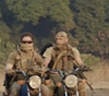 Les mercenaires du groupe Wagner sur des motos