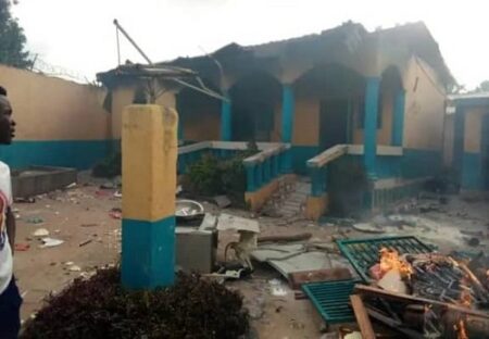 Les maisons de monsieur MAHAMAT ATHAIR WEST brûlées à Paoua