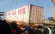 Le marché de la mort à ciel ouvert : l’invasion des drogues de synthèse et de l’alcool frelaté à Paoua sachet_vodka_wanawa-_vendu_par_wagner - Wagner rend la jeunesse centrafricaine accro à ses poisons alcoolisés