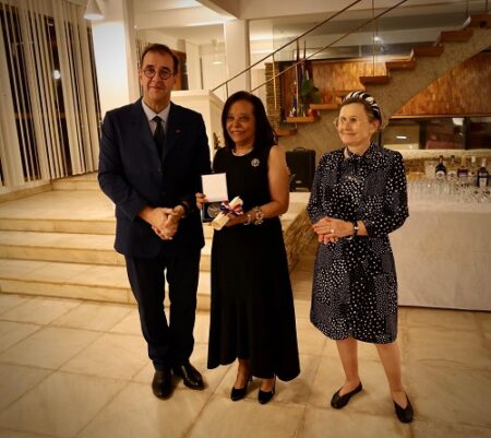 Madame Darlan et l'ambassadeur de France à Bangui