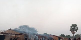 Dans le quartier Abdala, à Kaga-Bandoro, lors de l'incendie d'une habitation