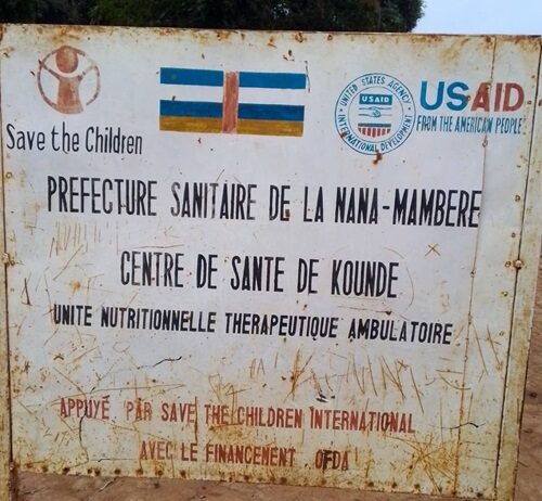 Panneau indiquant le centre de santé de Koundé, dans la Nana-Mambéré. CopyrightCNC