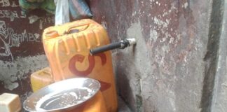 “Bidon vide près d’un robinet sans eau à la prison de Ngaragba”