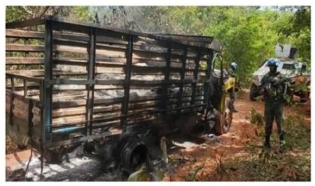Camion du Député Adam Idriss incendié par des hommes armés non identifiés en République Centrafricaine.