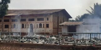 Décharge de déchets près de l’église Baptiste vers le pont des Castors à Bangui, Centrafrique