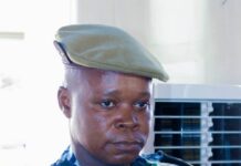 Directeur de la Compagnie Nationale de Sécurité, Fabrice Assa, en uniforme lors d’une cérémonie le_directeur_de_cns_general_fabvrice_assap Bagarre et chaos à la CNS, Fabrice Assap nargue ses supérieurs et doit être déféré à la gendarmerie.