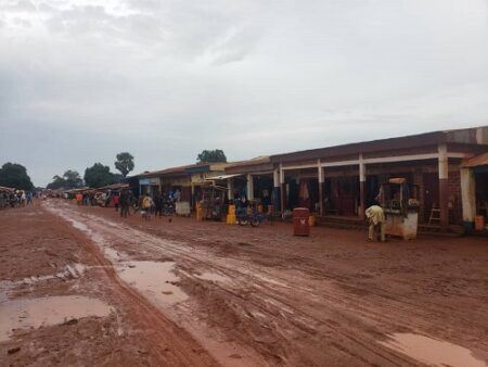 Crime odieux à Bria : un gardien égorgé, la boutique totalement pillée