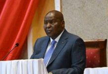 Décrets portant nomination des Gouverneurs, des Préfets et des Sous-Préfets en République centrafricaine Centrafrique : Décrets portant nomination des Gouverneurs, des Préfets et des Sous-Préfets