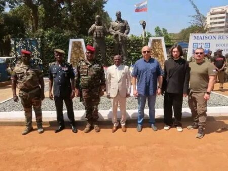 Les statues de la honte : Touadéra célèbre Wagner et renie Boganda et Bokassa