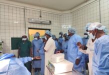 Bangui : L’intoxication chimique, nouvelle arme des voleurs de taxi-motos, prend de l’ampleur. Trois victimes inconscientes amenées à l’hôpital rien que le samedi dernier Bangui : L’intoxication chimique, nouvelle arme des voleurs de taxi-motos, prend de l’ampleur. Trois victimes inconscientes amenées à l’hôpital rien que le samedi dernier