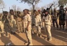 Touadéra, es-tu fier des massacres que les drones de tes amis Wagner commettent au Soudan ? Des centaines de civils tués avec des armes livrées depuis Birao Touadéra, es-tu fier des massacres que les drones de tes amis Wagner commettent au Soudan ? Des centaines de civils tués avec des armes livrées depuis Birao