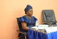 ANE joue à la comédie électorale : Comment organiser des formations des candidats quand on n’est pas en mesure de publier les listes électorales définitives à 3 mois des élections ? On est champions en adoption des lois, mais aussi en violation des lois : la députée Gomina-Pampali démonte l’ANE sur l’affaire des listes électorales