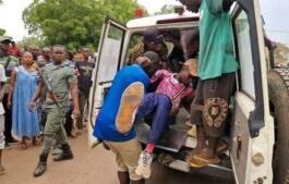 CENTRAFRIQUE : LA GESTION DU DRAME DU LYCÉE BARTHÉLÉMY BOGANDA CONFIRME À SUFFISANCE QUE MÊME UN TROISIÈME MANDAT NE CHANGERA PAS LE QUOTIDIEN DU PEUPLE