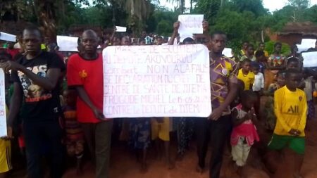 Manifestation à Djéma contre l’arrestation du député Lambert Akovourou….
