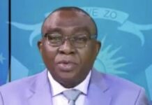 Sous Touadéra, la dictature s’impose désormais au nom des élections : comment l’Autorité nationale des élections est aux ordres du gouvernement L’ex-détenu Maxime Balalou salue les gardiens de la dictature en Centrafrique