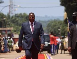 Centrafrique : le PCS dénonce la profanation du drapeau national par le régime Touadéra lors de la cérémonie du 13 août