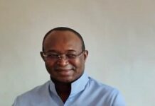 Constitution-piège : regarder comment Touadera fabrique des apatrides pour un scrutin sans opposition, l’exemple d’Anicet-Georges Dologuelé Appel à l’unité lancé par l’équipe d’Anicet-Georges Dologuélé après la validation de sa candidature à la présidentielle du décembre prochain