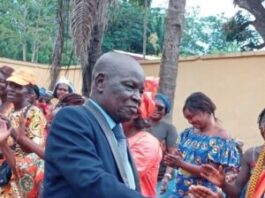 Elie Ouéfio, Président par intérim du parti Kwa Na Kwa (KNK).