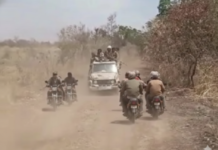 À Sikikédé, les mercenaires russes du groupe Wagner installent le chaos et pillent la population en plein Noël Image d'illustration modifiée par gemini pour l'article sur Centrafrique : avec la saison sèche qui s’installe, les bandits soudanais ramènent le chaos sur les routes du nord de la RCA