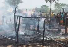 OUANDA-DJALLÉ : L’URGENCE HUMANITAIRE PRÉVISIBLE DEVIENT UNE RÉALITÉ Centrafrique : incendie sur le site des refugiés de Mpougou à Ouanda-Djallé, plusieurs habitations brûlées