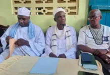 Centrafrique : Une réunion de concertation à la mosquée de Yapélé où le CSISCA fait bloc derrière l’imam Abdoulaye Ouassélégué Centrafrique : Une réunion de concertation à la mosquée de Yapélé où le CSISCA fait bloc derrière l'imam Abdoulaye Ouassélégué