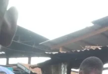 Le phénomène des FAKA voleurs inquiète le quartier KM5 scène de la rue au KM5 après l'agression de deux jeunes par des FACA voleurs