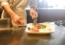 Manger au restaurant tout en gardant une alimentation équilibrée : nos meilleures astuces Manger au restaurant tout en gardant une alimentation équilibrée nos meilleures astuces