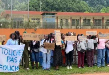 Centrafrique : comment Wagner finance la manifestation des jeunes filles pour soutenir l’ambassadeur de France à Bangui Centrafrique : comment Wagner finance la manifestation des jeunes filles pour soutenir l’ambassadeur de France à Bangui